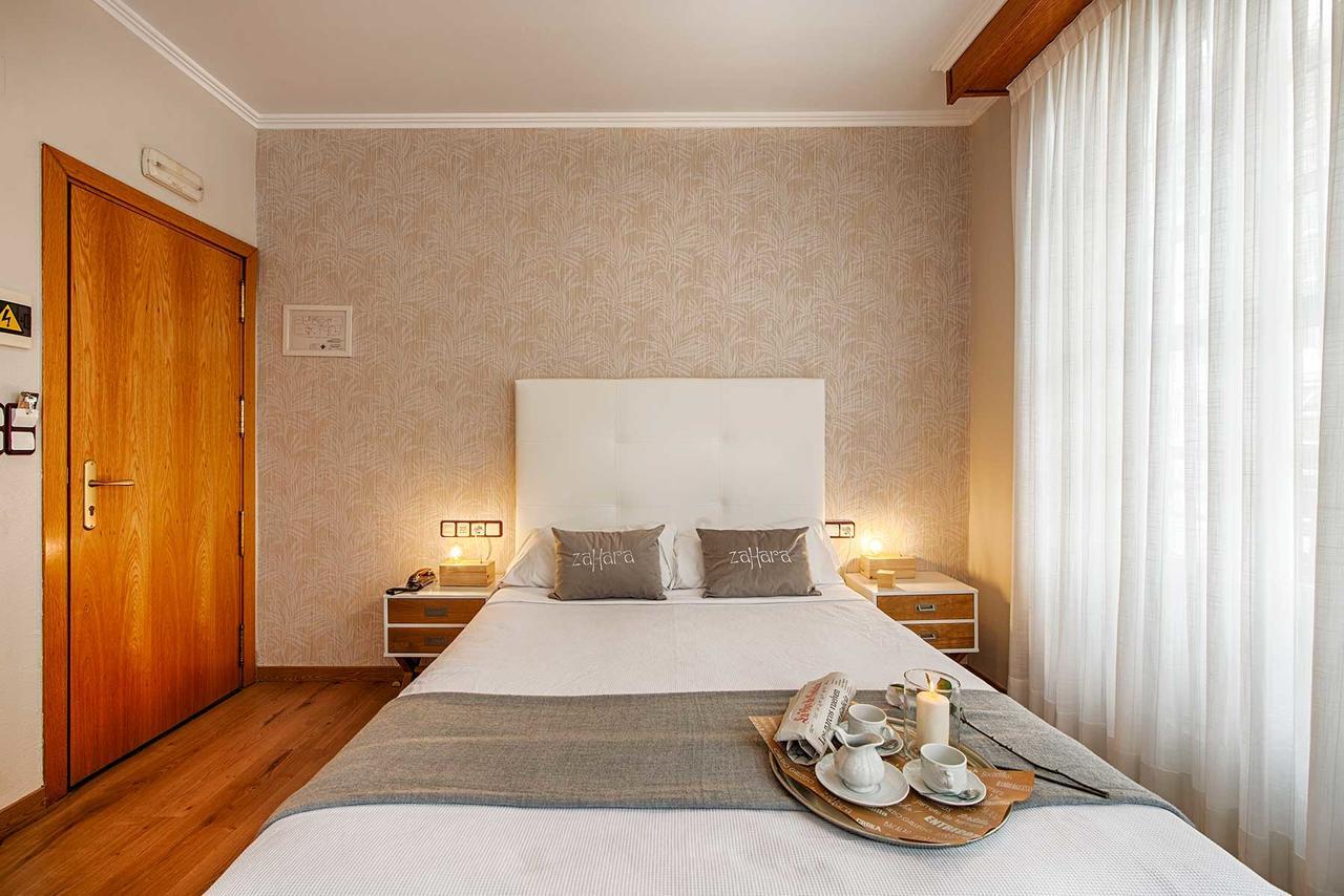 Hostal Zahara Ferrol Luaran gambar