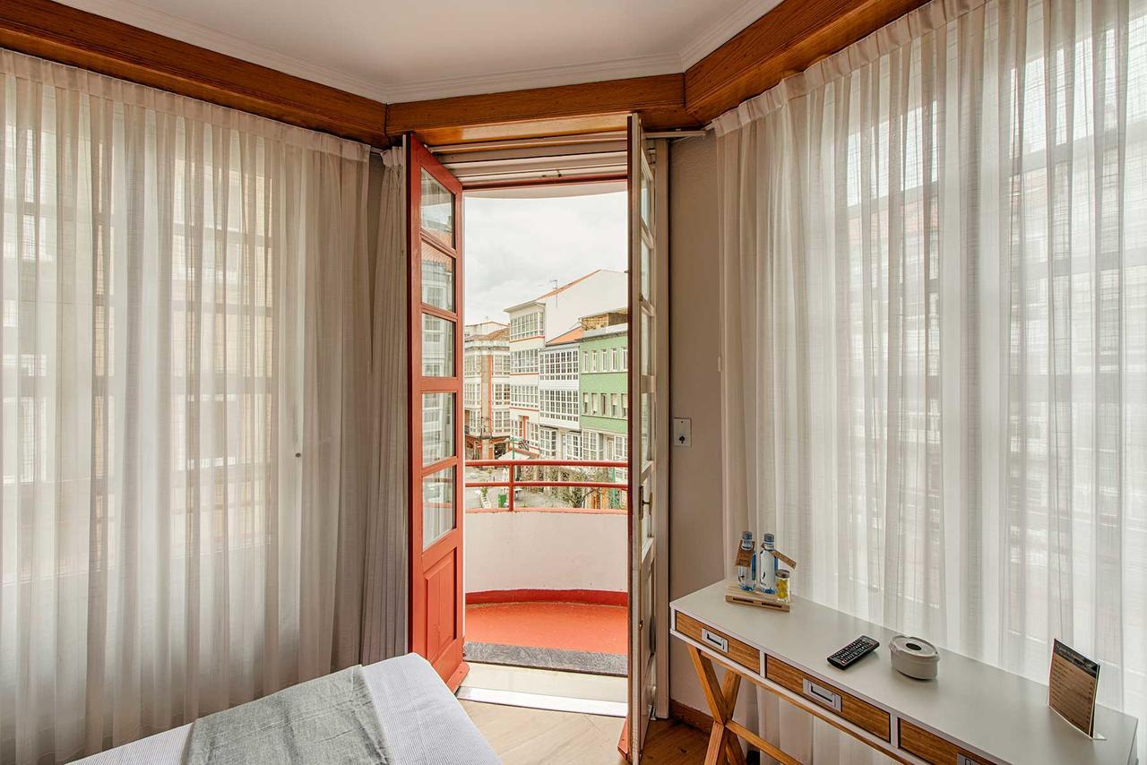 Hostal Zahara Ferrol Luaran gambar