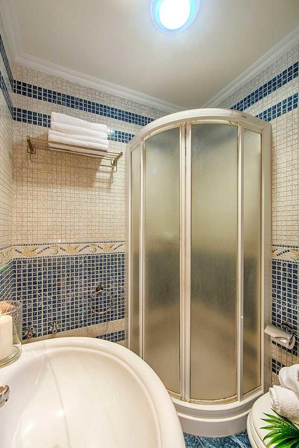 Hostal Zahara Ferrol Luaran gambar